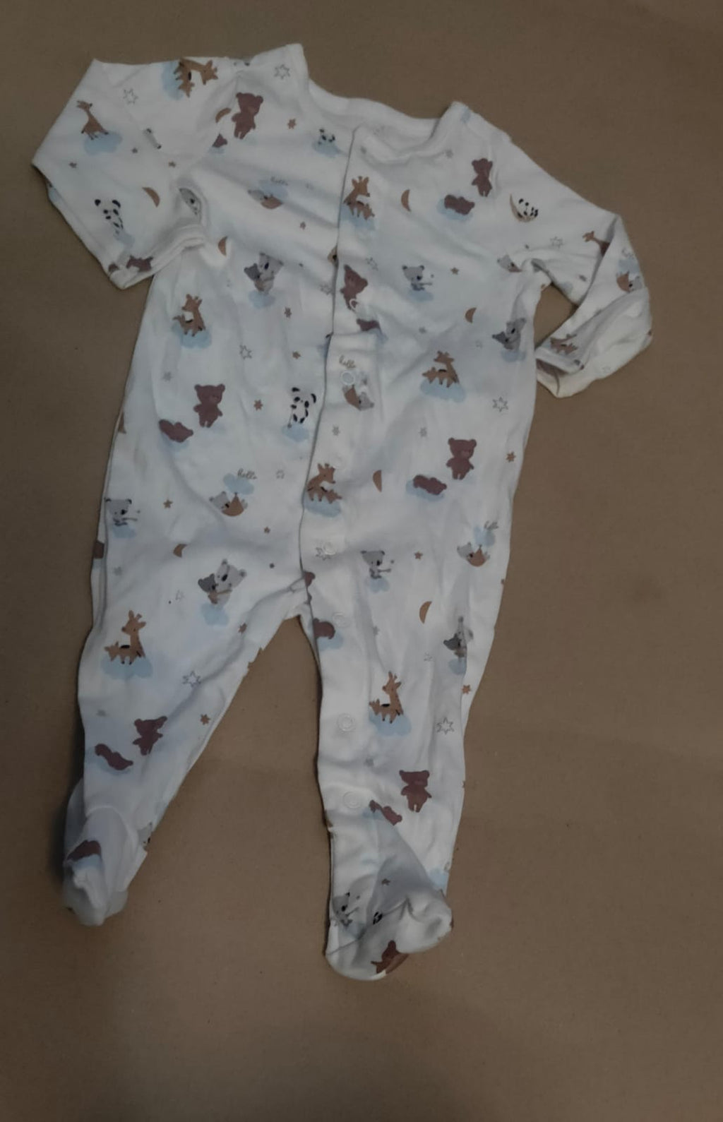 White & brown dear 🦌🦌 🧸 teddy bear 🐨  with shoe baby high quality jumpsuit (snap button)